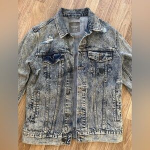 Standard Cloth Acid Wash Distressed Denim Jacket